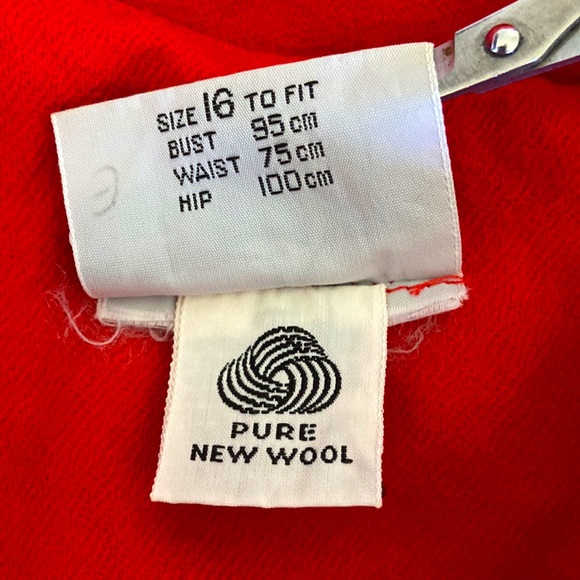 Vintage 1970s Red Wool Button Down Dress Sz 12 - Picture 10 of 11